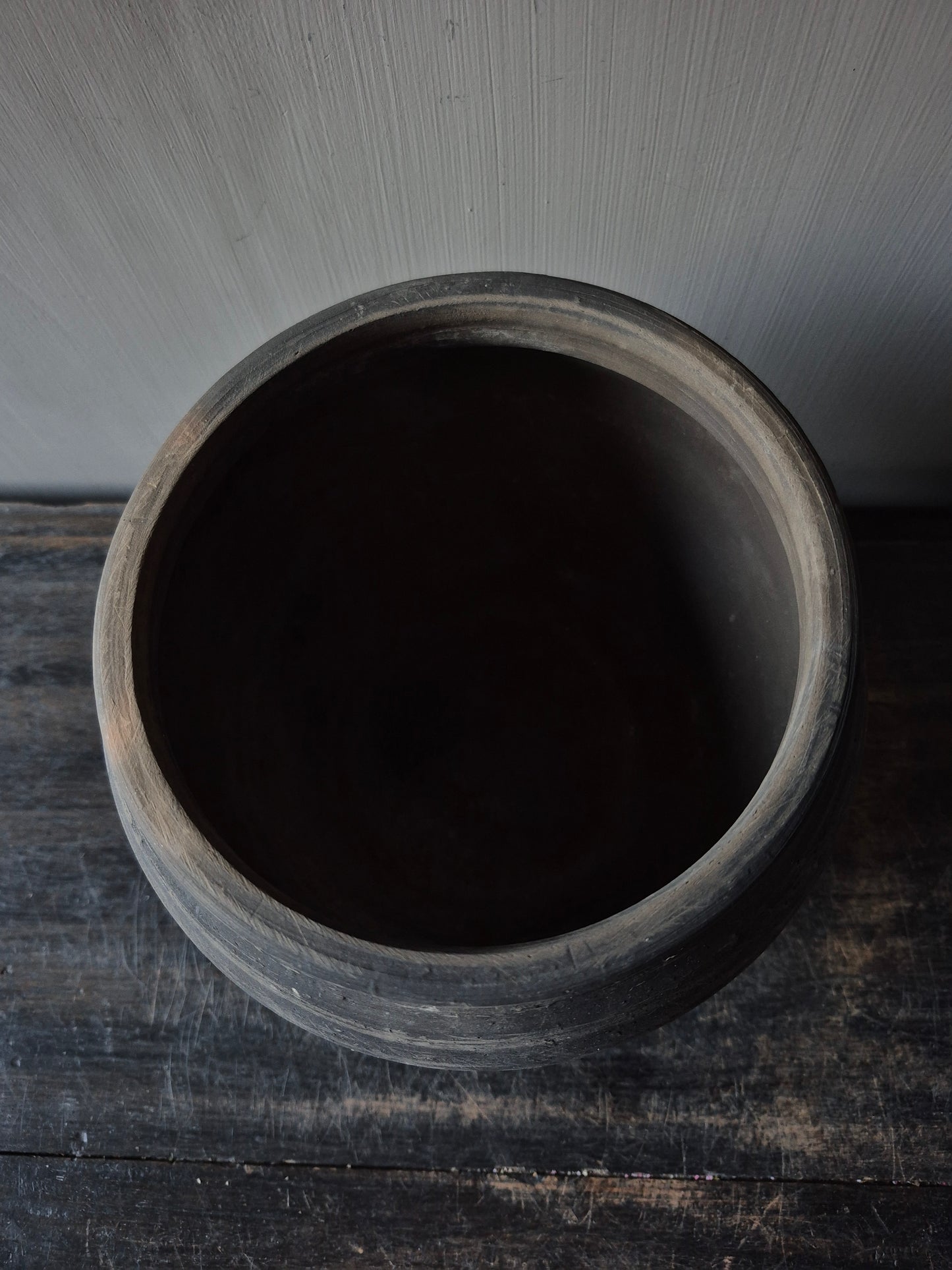 Grijze terracotta kruik (A23)