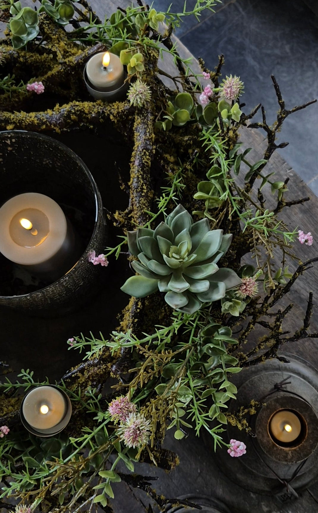 Wreath with moss, pink echinops, succulents and tealight holders 40cm