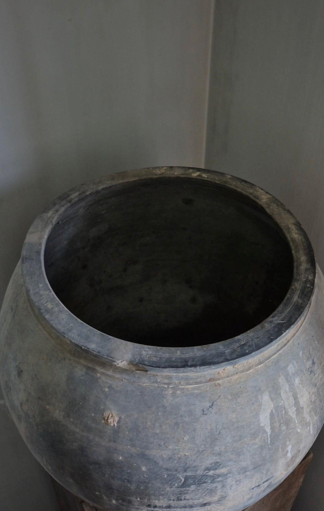 Grauer Terracotta Krug XXL (Nr. 2)
