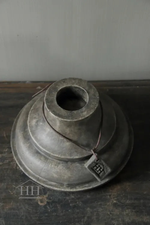 Betonnen kandelaar Hillary'sHome