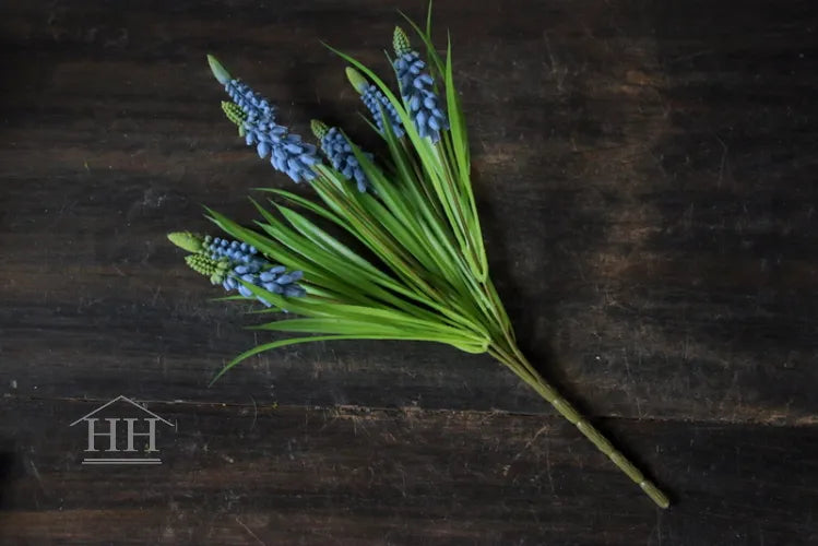 Künstliche blaue Weintraube