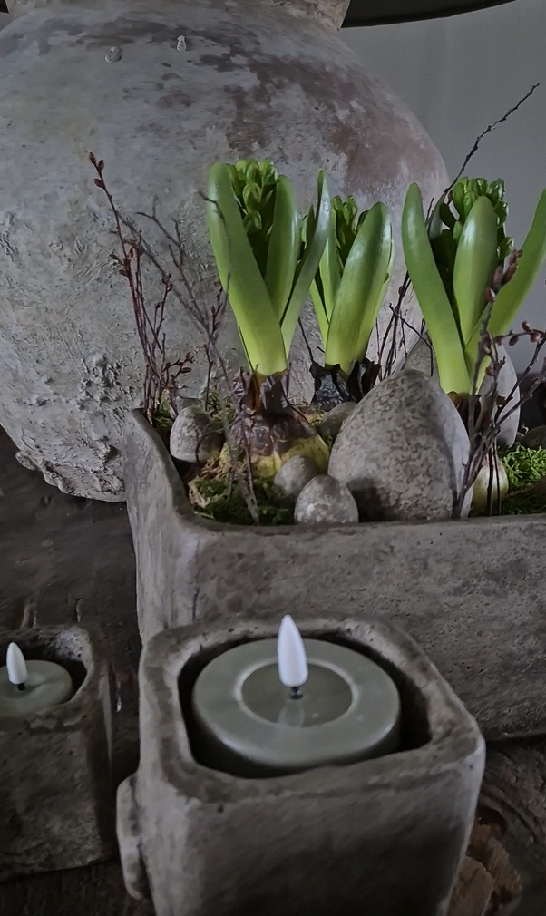 Sober betonnen ei M - pre-order