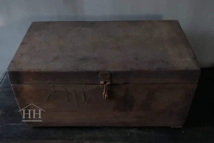 Einzigartige Holzkiste Aura Peeperkorn (B05)