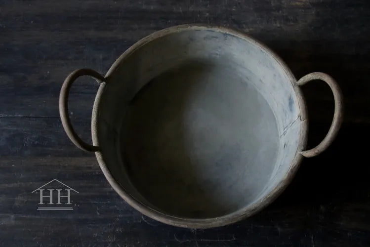 Zinken schaal met handvat - rond - Ø24,5 cm