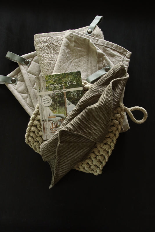 Cadeauset Hillary'sHome