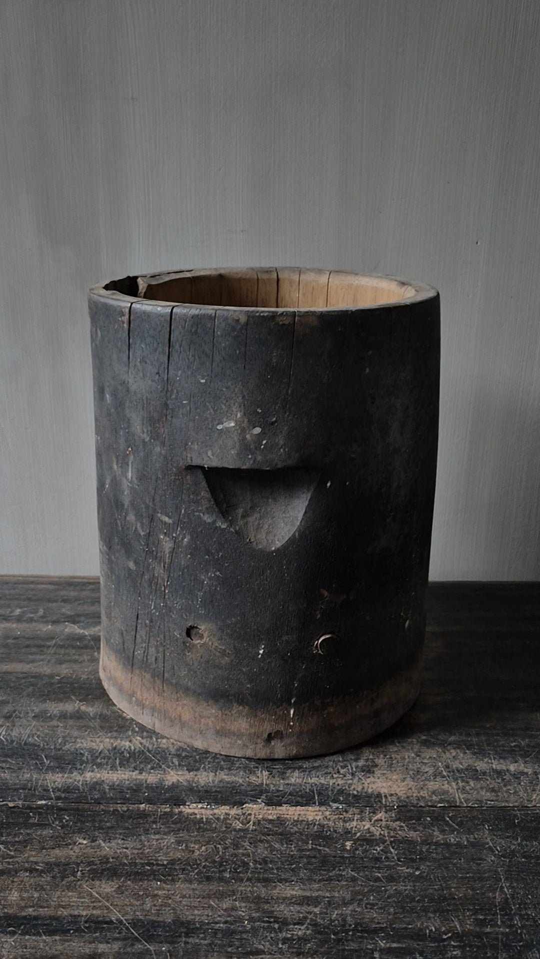 Houten pot antiek donkerbruin 24x27cm