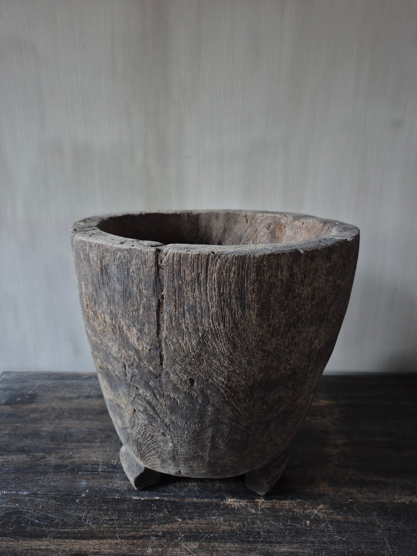 Vergrijsde vijzel / pot Rahayu Luksa