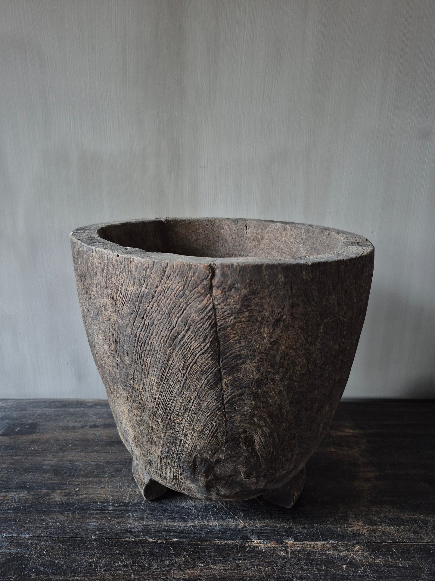 Vergrijsde vijzel / pot Rahayu Luksa