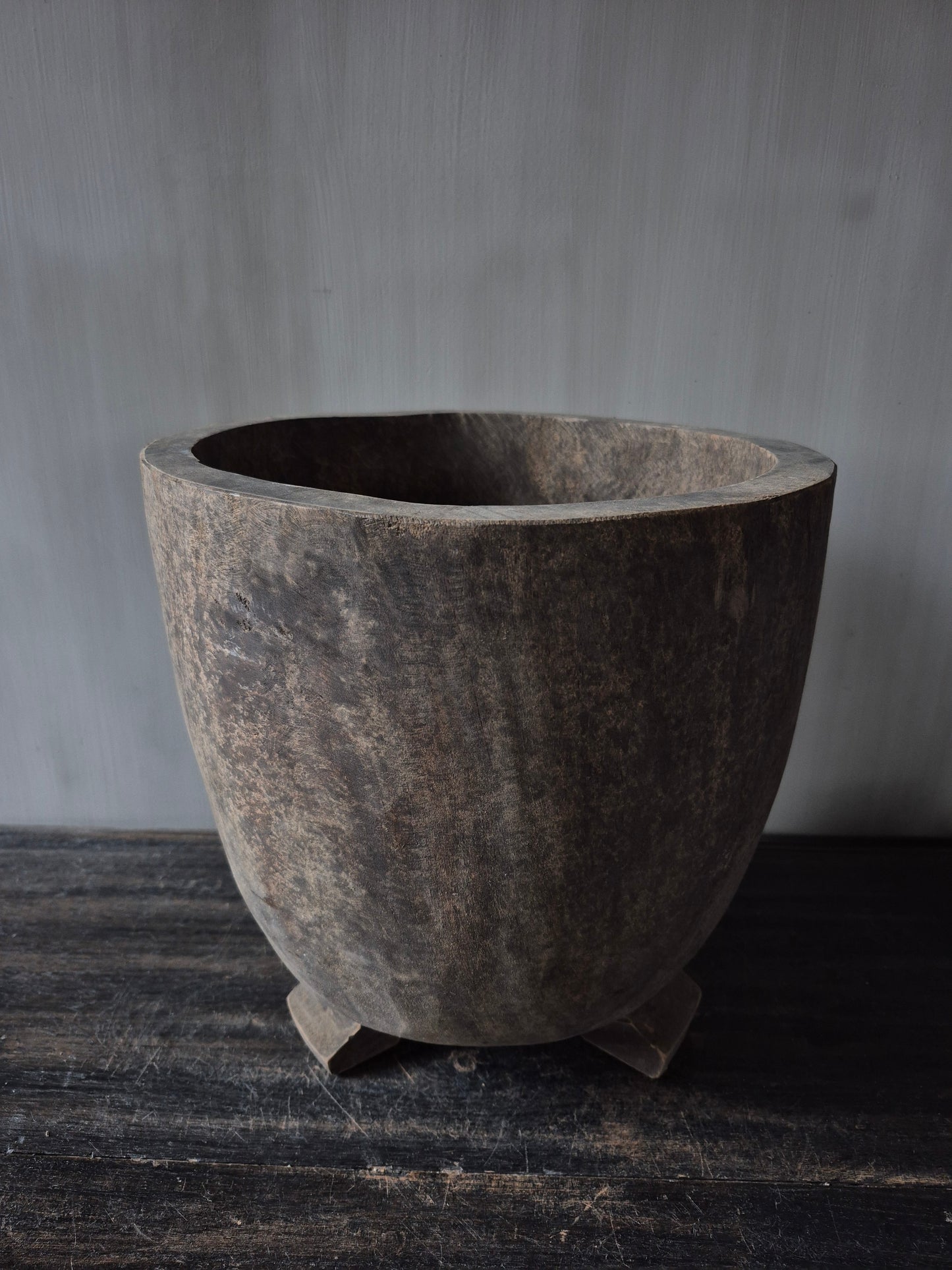 Vergrijsde vijzel / pot Rahayu Luksa