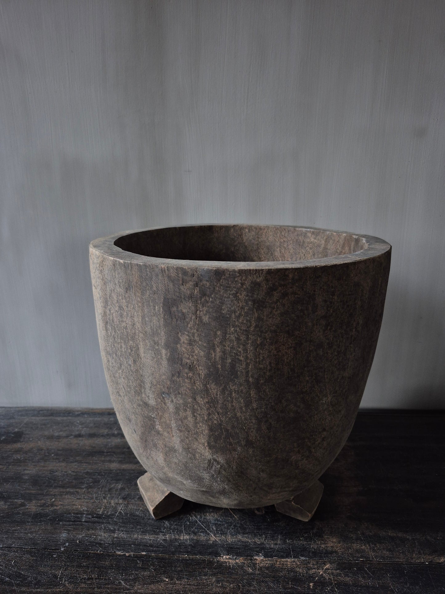 Vergrijsde vijzel / pot Rahayu Luksa