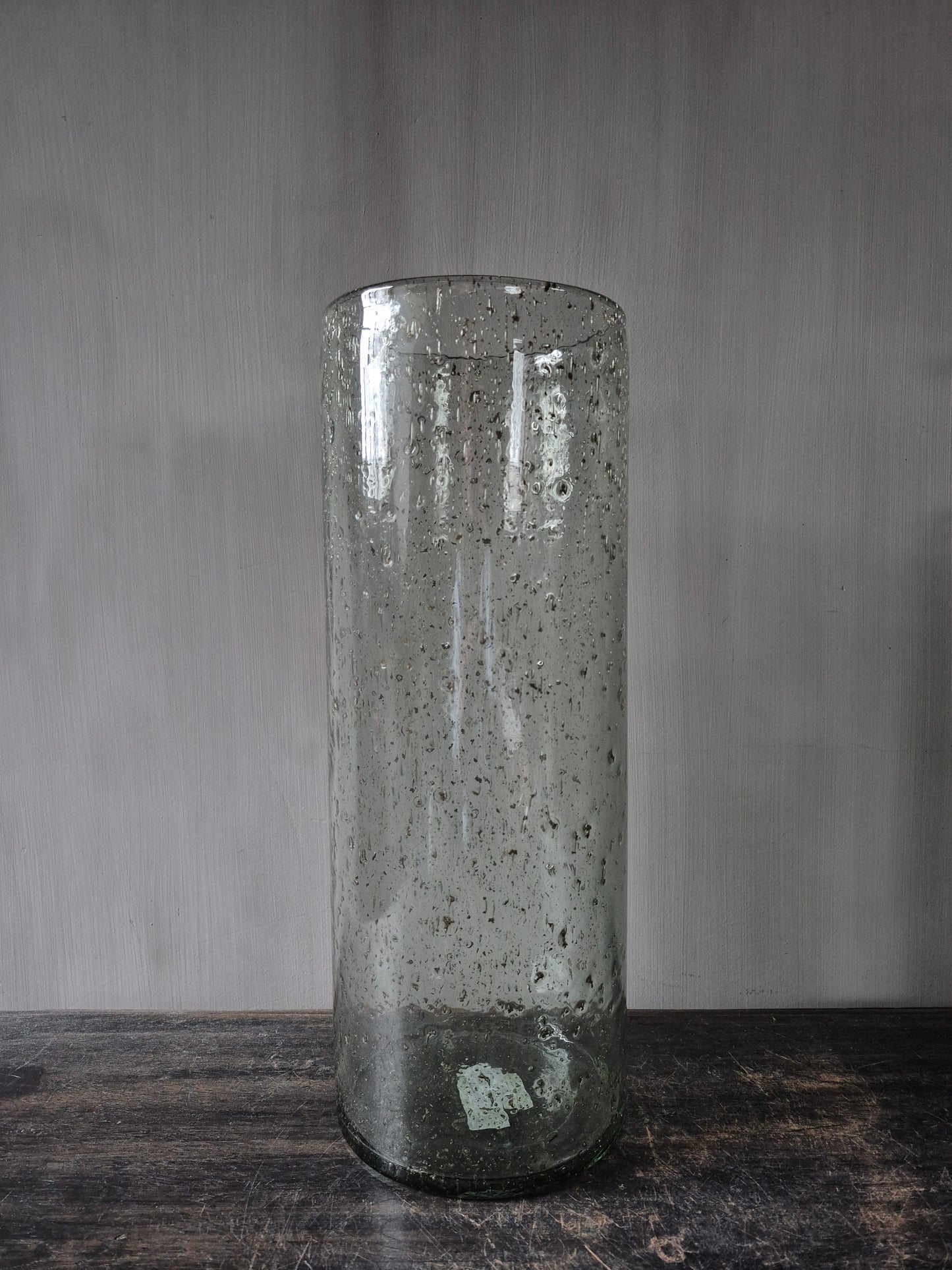 Smal/hoog Transparant windlicht met metalen schilfers 16/42cm