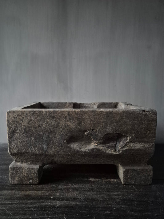 Vergrijsde langwerpige bak Coan op pootjes | Luksa