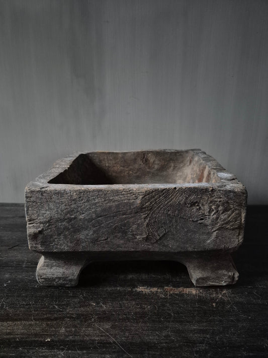 Vergrijsde vierkante bak Coan op pootjes | Luksa