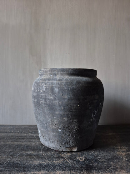 Grijze terracotta kruik (A21)