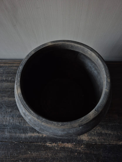 Grijze terracotta kruik (A21)