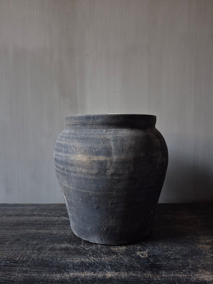 Grijze terracotta kruik (A22)