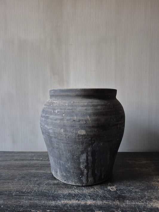 Grijze terracotta kruik (A22)