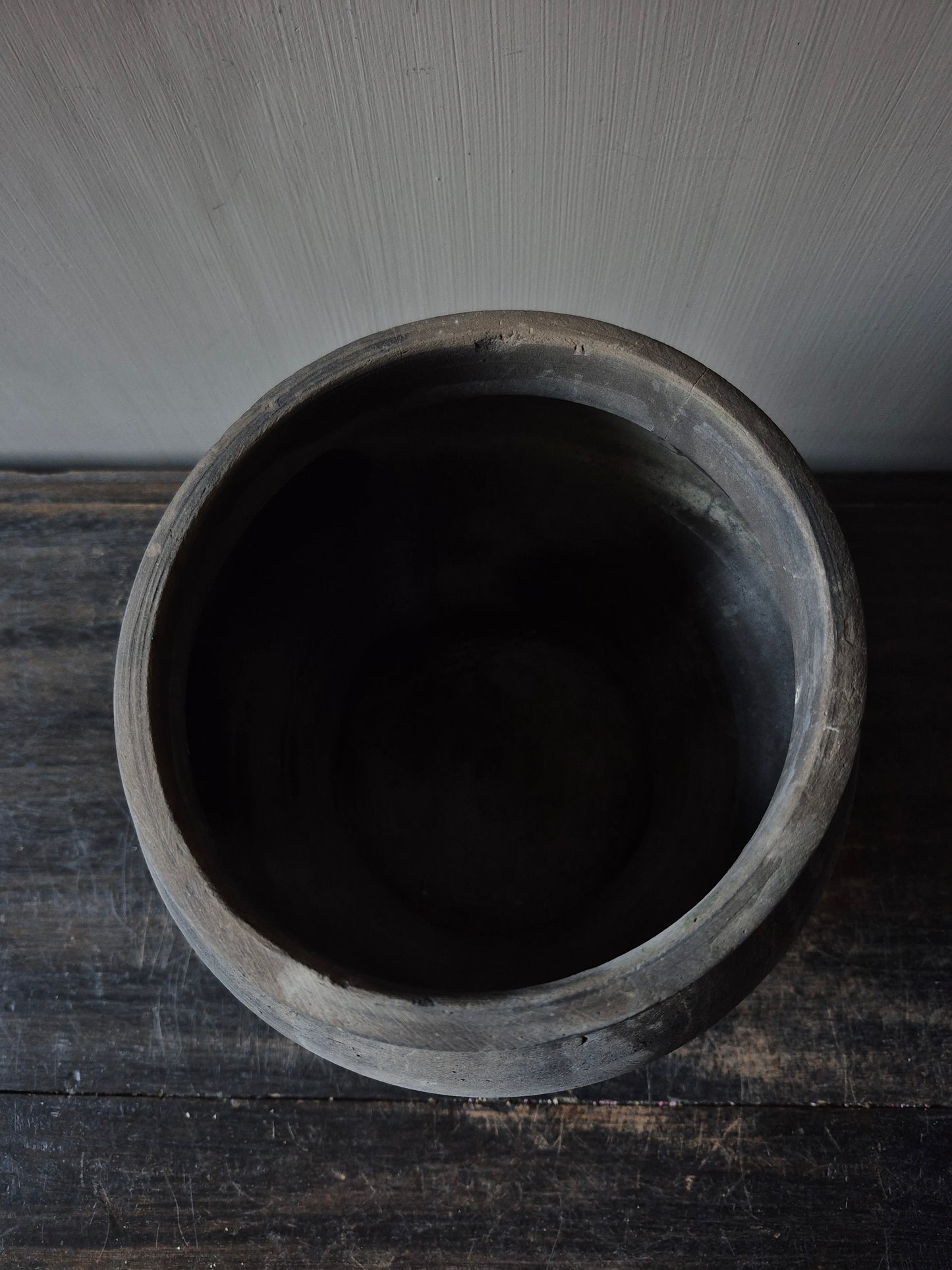 Grijze terracotta kruik (A22)