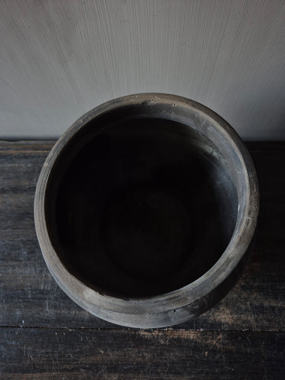 Grijze terracotta kruik (A22)