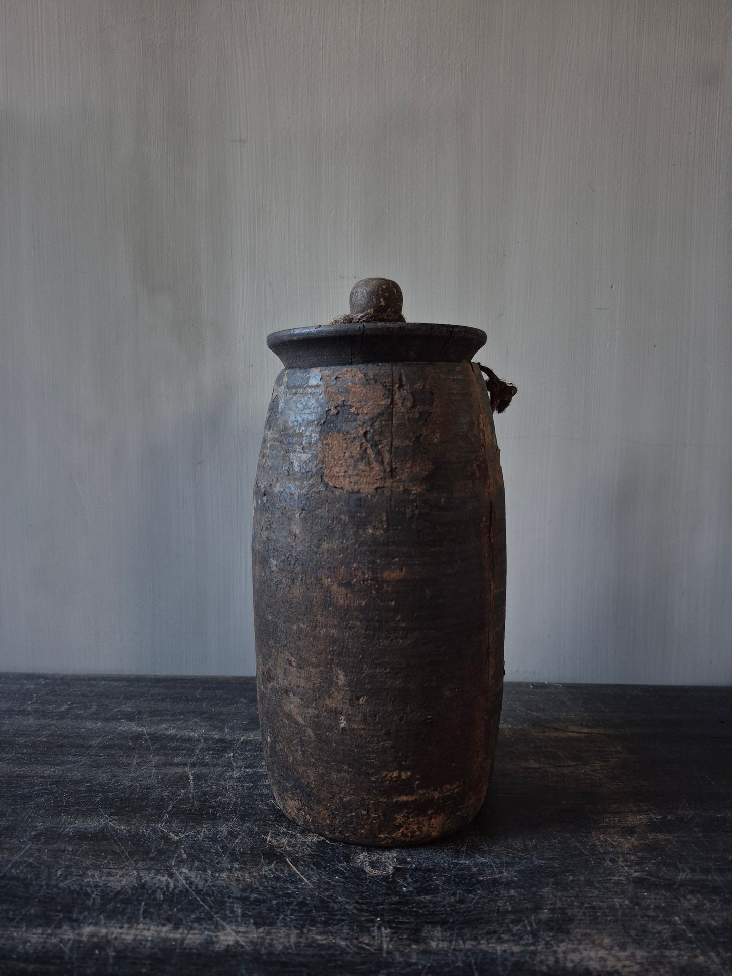Nepalese pot Aura Peeperkorn met deksel(A17)
