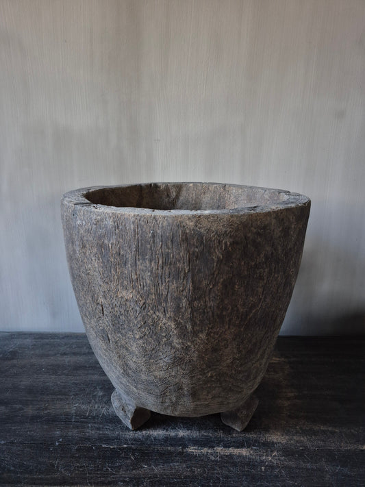 Vergrijsde vijzel / pot Rahayu Luksa (nr 1)