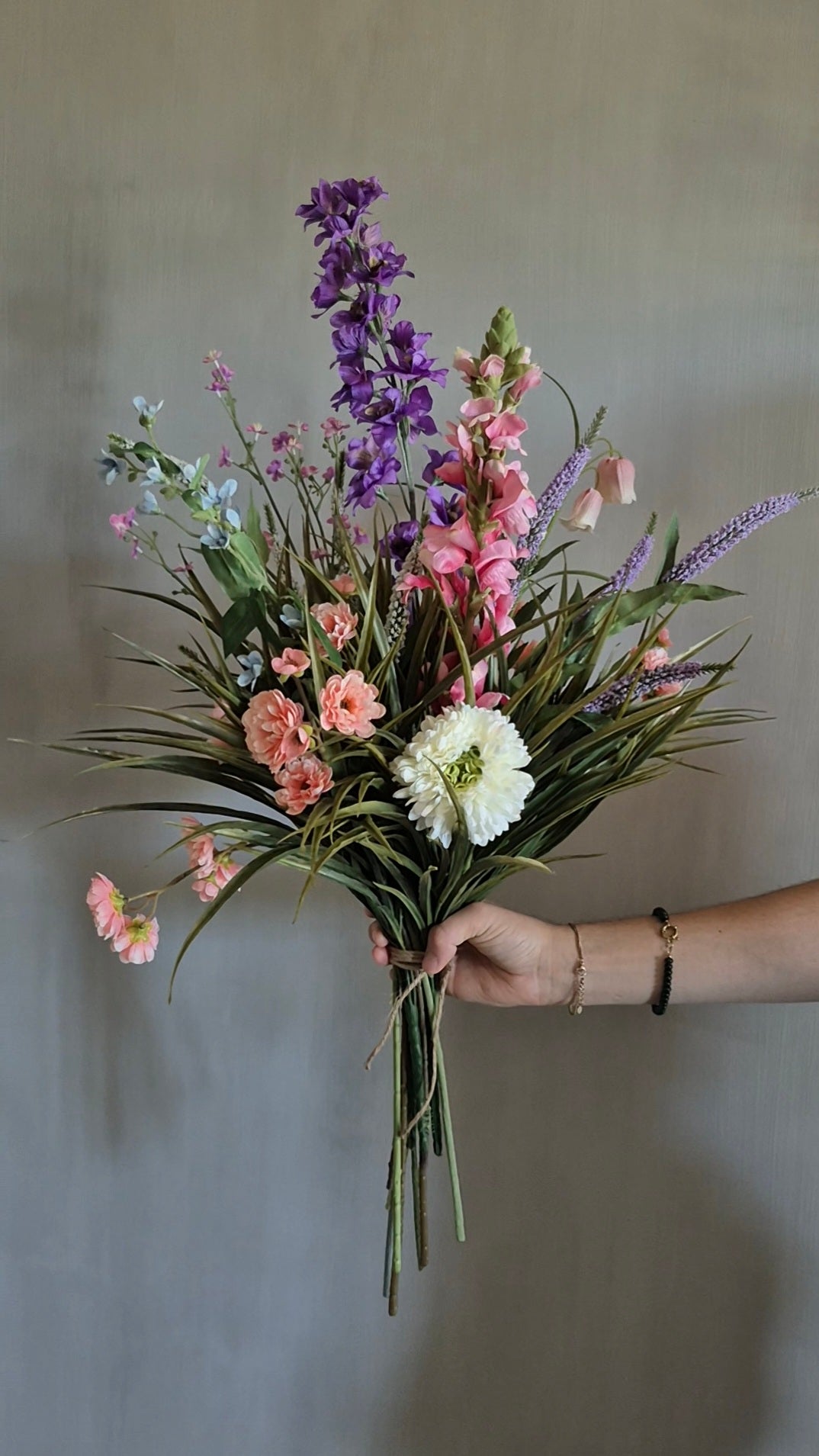 Plukboeket met delphinium - gebonden