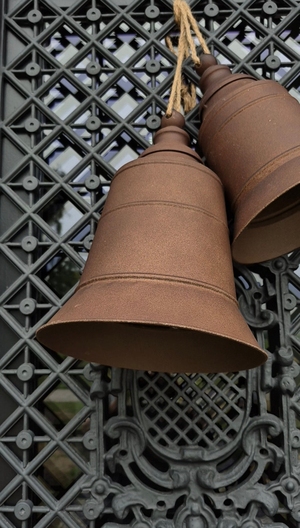 Metalen bel roest - 31x23 cm
