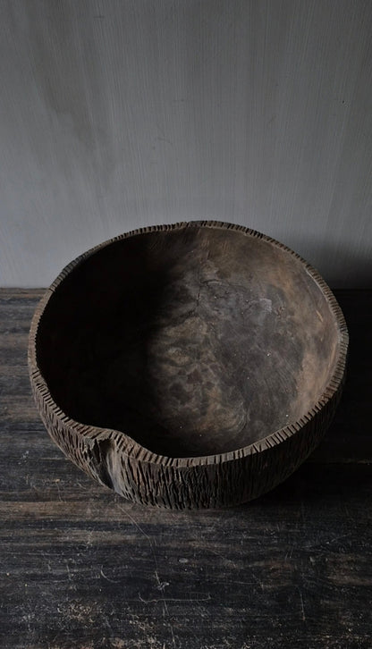 Houten bak met reliëf bruin 35 cm