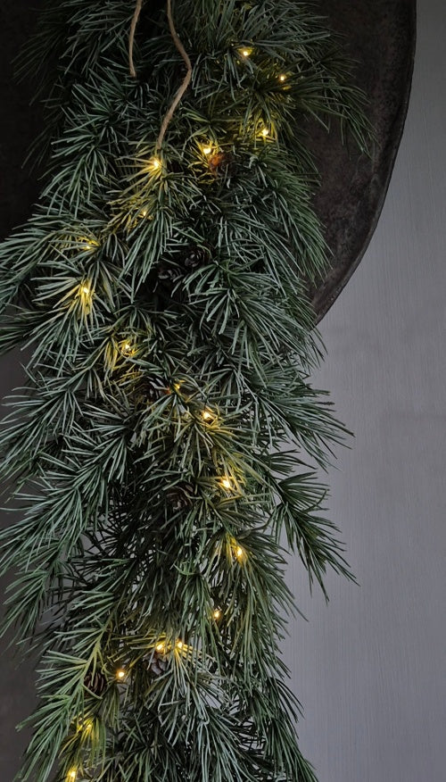 Ceder kunsttoef guirlande real touch met lichtsnoer - 130 cm