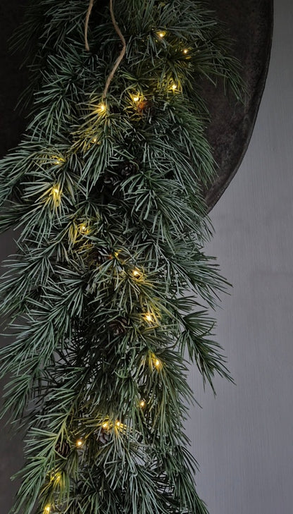 Ceder kunsttoef guirlande real touch met lichtsnoer - 130 cm