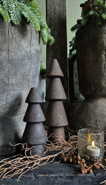 Small wooden Christmas trees – set of 2