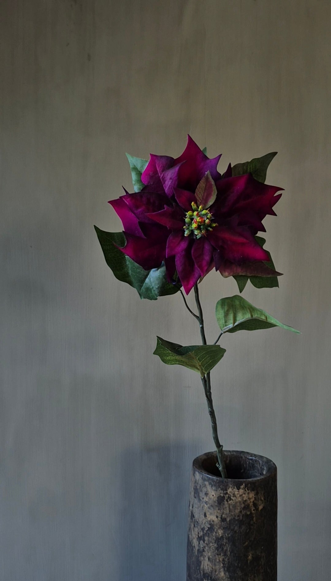 Kerstster kunstbloem donkerpaars real touch 62 cm