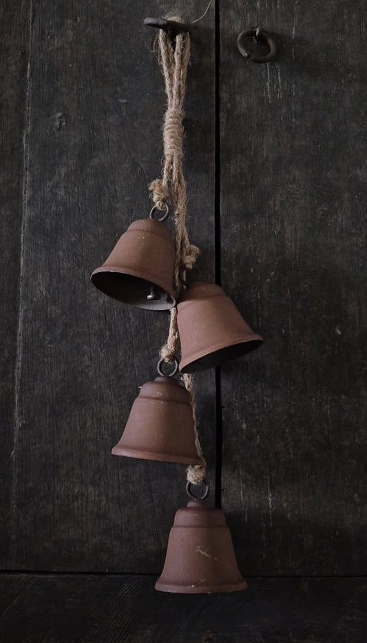 Metal bells tuft 7*7*48.3CM