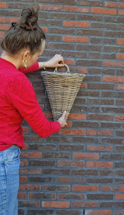 Rotan mand wandhanger naturel voor muur of schutting