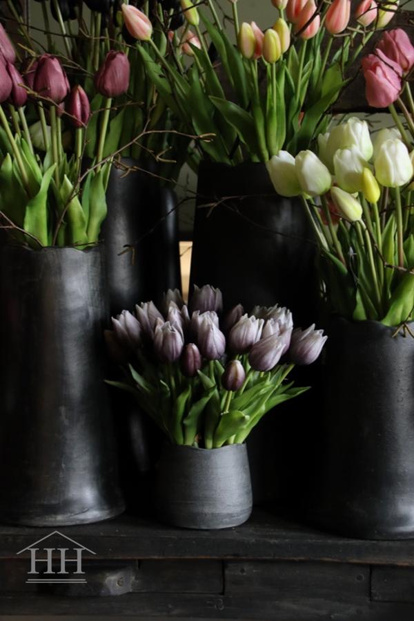 Kunst tulpen donker paars grijs