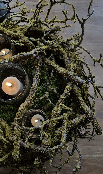 Grove takken kunstkrans met mos 40cm