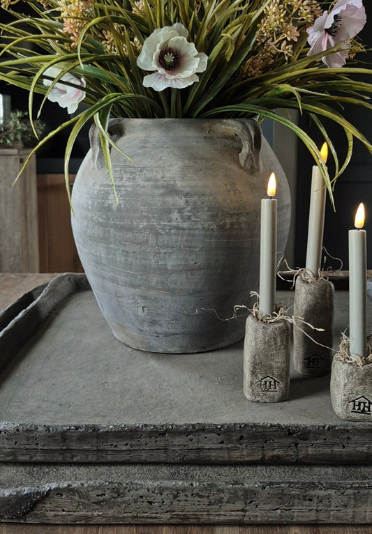 Grijze terracotta kruik met 4 oren (A10)