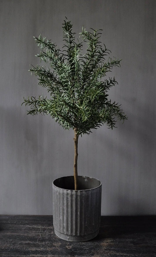 Kunst rozemarijn boompje op stam in grijze buitenpot 65cm