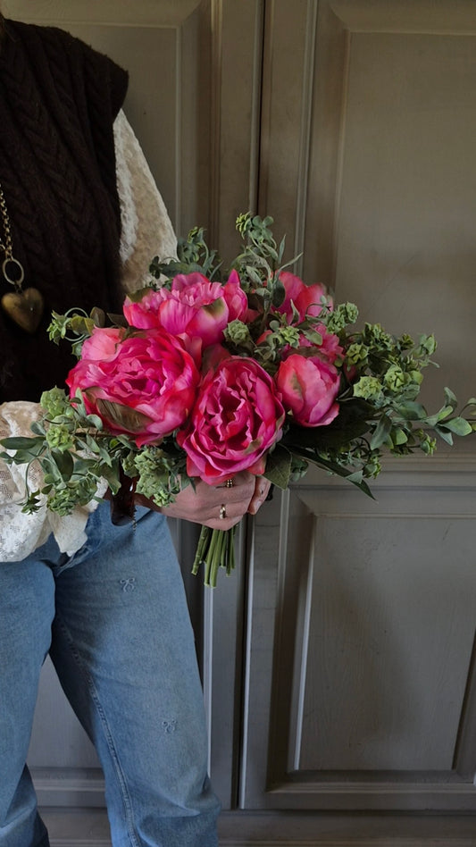 Pioenroos kunstboeket fuchsia met groenwerk - gebonden