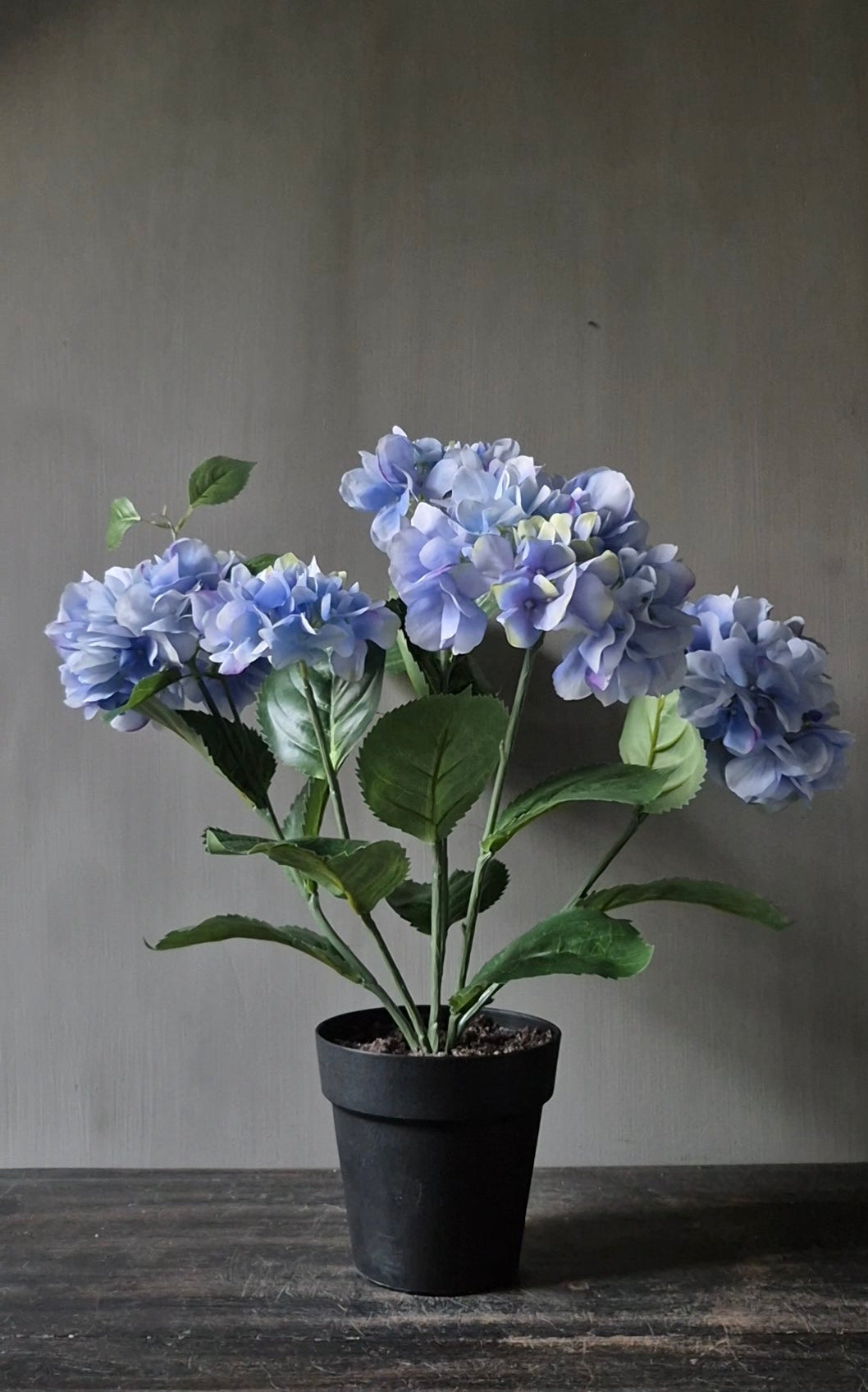 Hortensia kunstplant lichtblauw in binnenpot met UV-bestendige bladeren 48cm