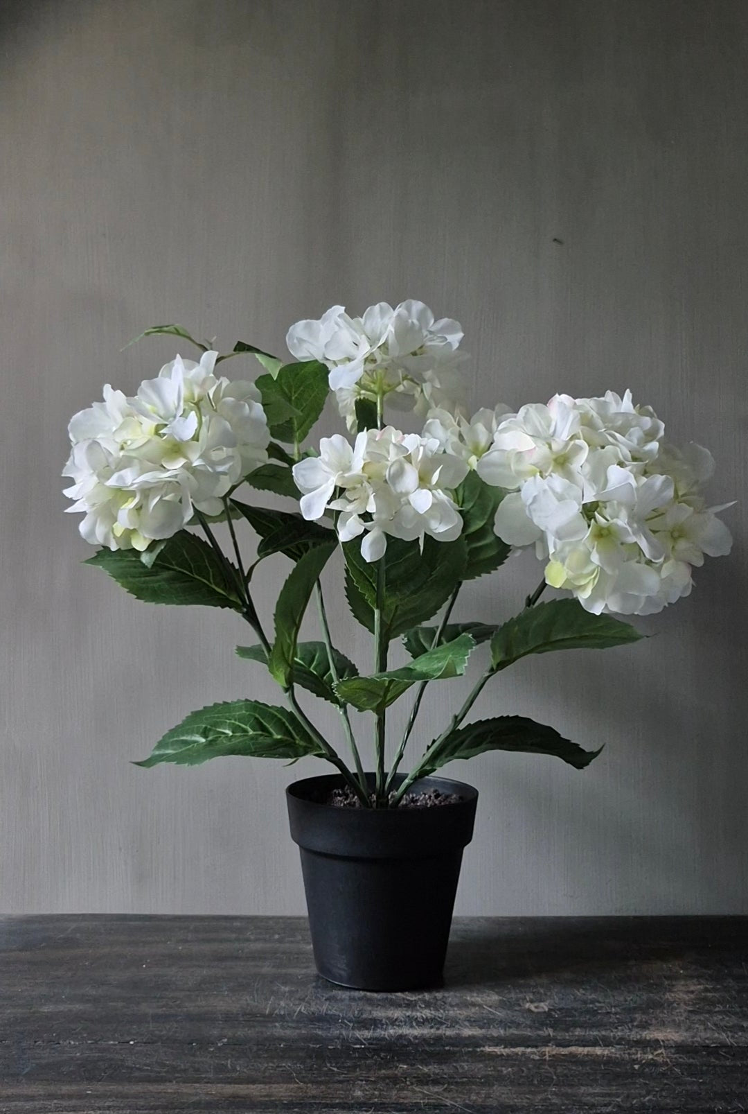 Hortensia kunstplant wit in binnenpot met UV-bestendige bladeren 48cm
