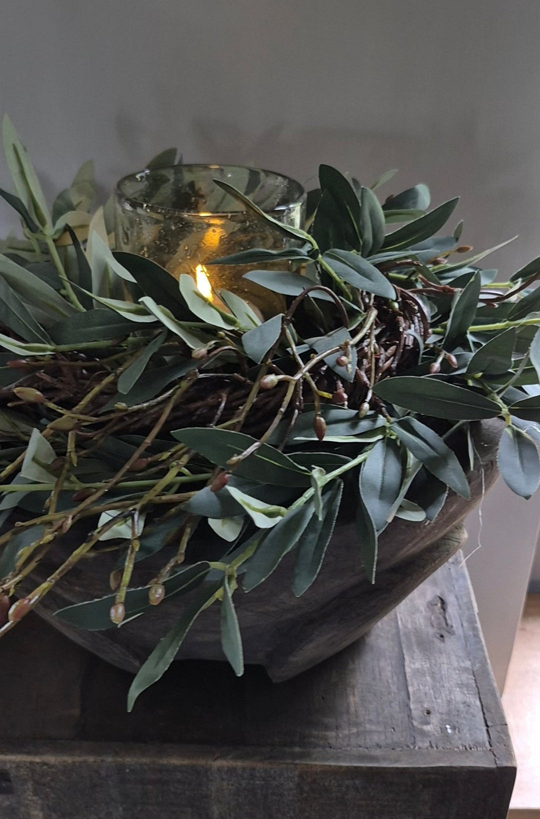 Artificial wreath olive green 30-35cm with tilia