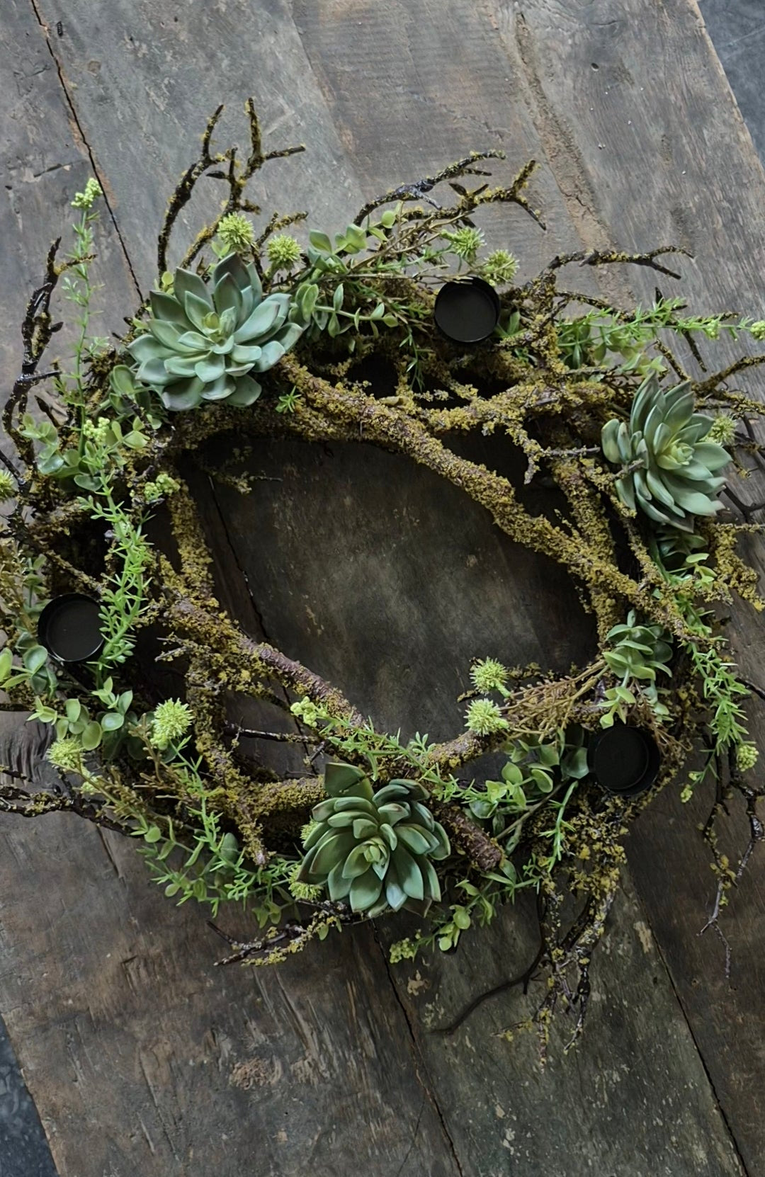Wreath with moss, green echinops, succulents, and tealight holders 40cm