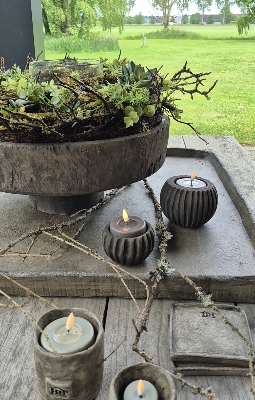 Wreath with moss, green echinops, succulents, and tealight holders 40cm