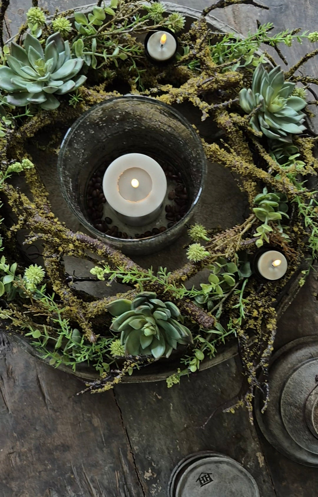 Wreath with moss, green echinops, succulents, and tealight holders 40cm