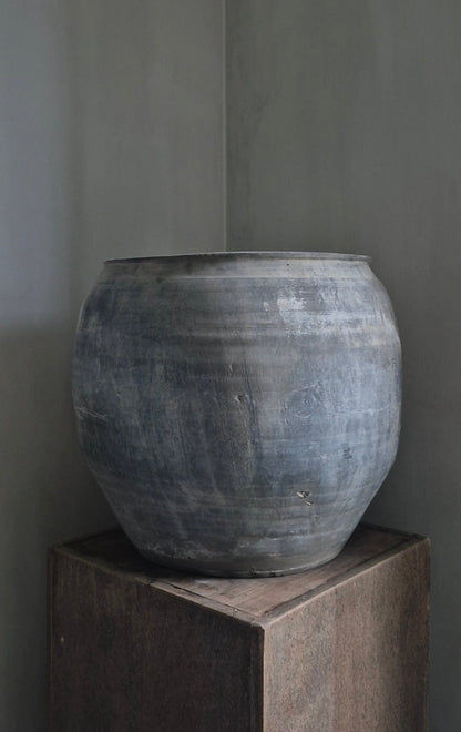 Grey terracotta jug XXL (no. 4)
