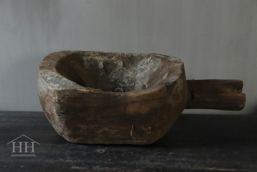 Wooden bowl with handle Aura Peeperkorn (AO1)