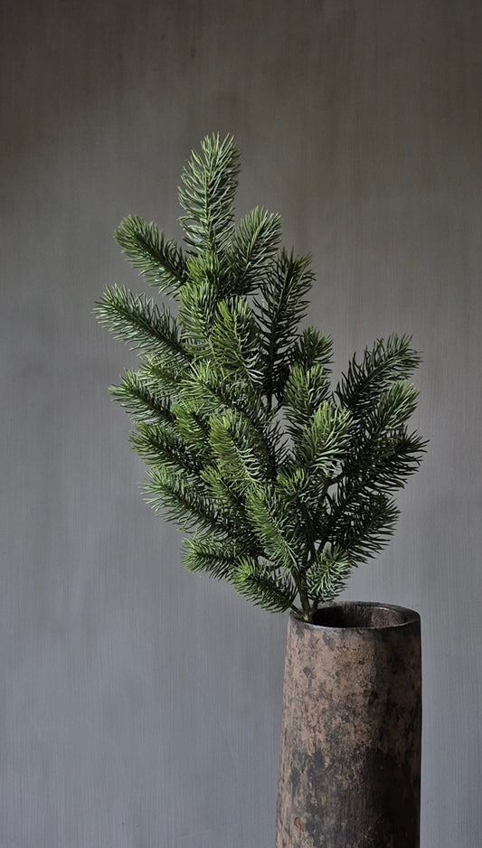 Kunst dennentak vergrijsd groen 65 cm
