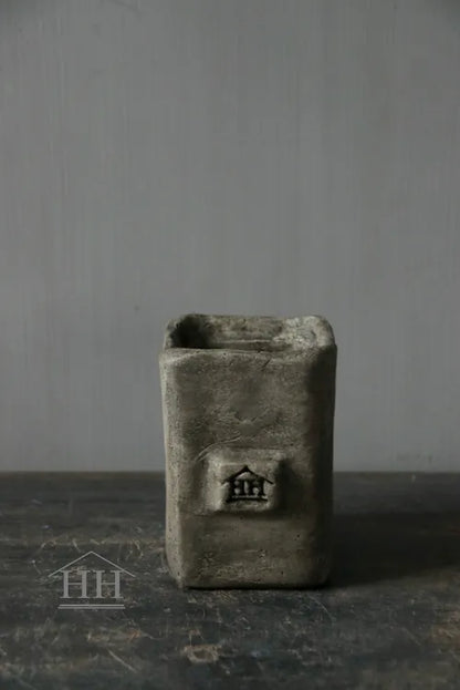 Betonnen beker vierkant eigen label Hillary'sHome