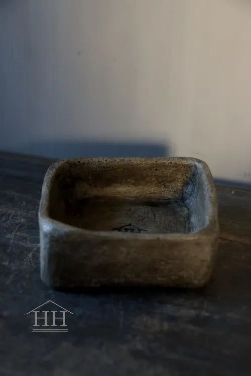 Betonnen bakje vierkant S eigen label Hillary'sHome
